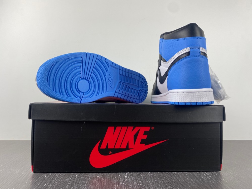 Air-Jordan-1-High-OG-University-Blue-Black-White-For-Sale-7