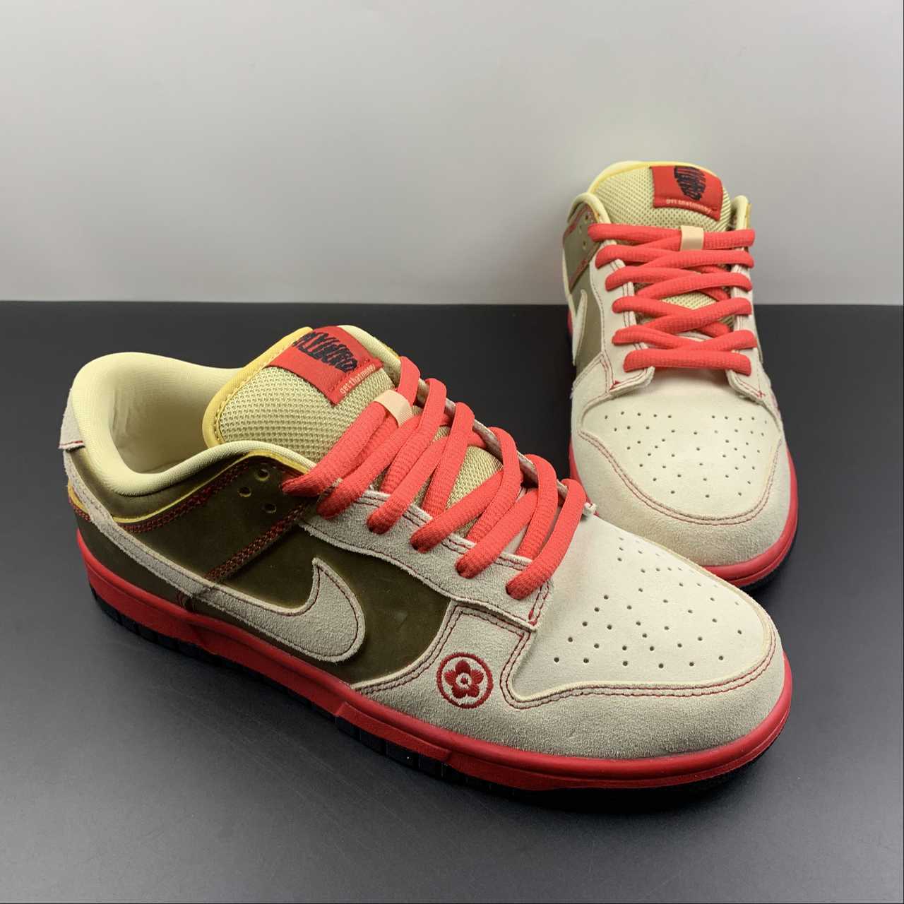Nike-SB-Dunk-Low-Money-Cat-Gold-Dust-Metallic-Gold-For-Sale-4