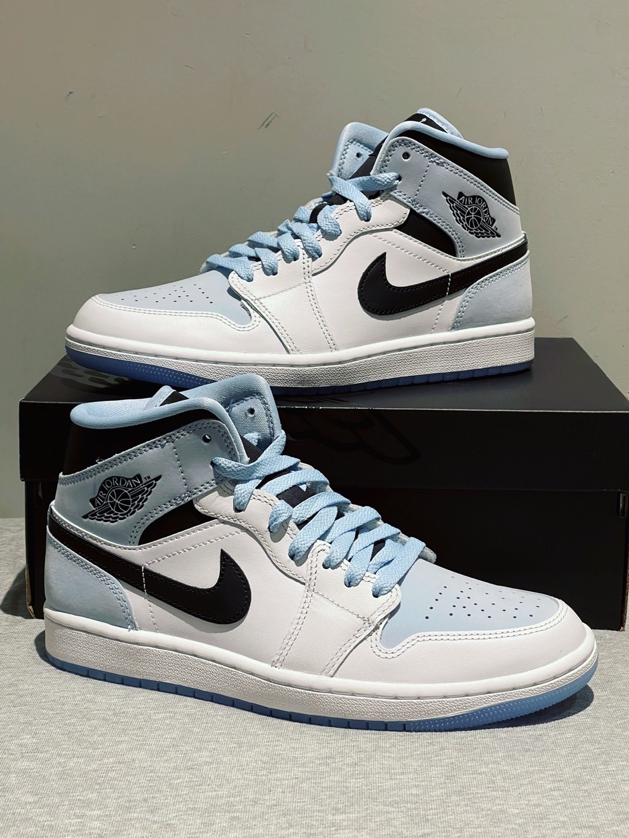 Air Jordan 1 Mid White/Ice Blue-Black DV1308-104 For Sale – The Sole Line