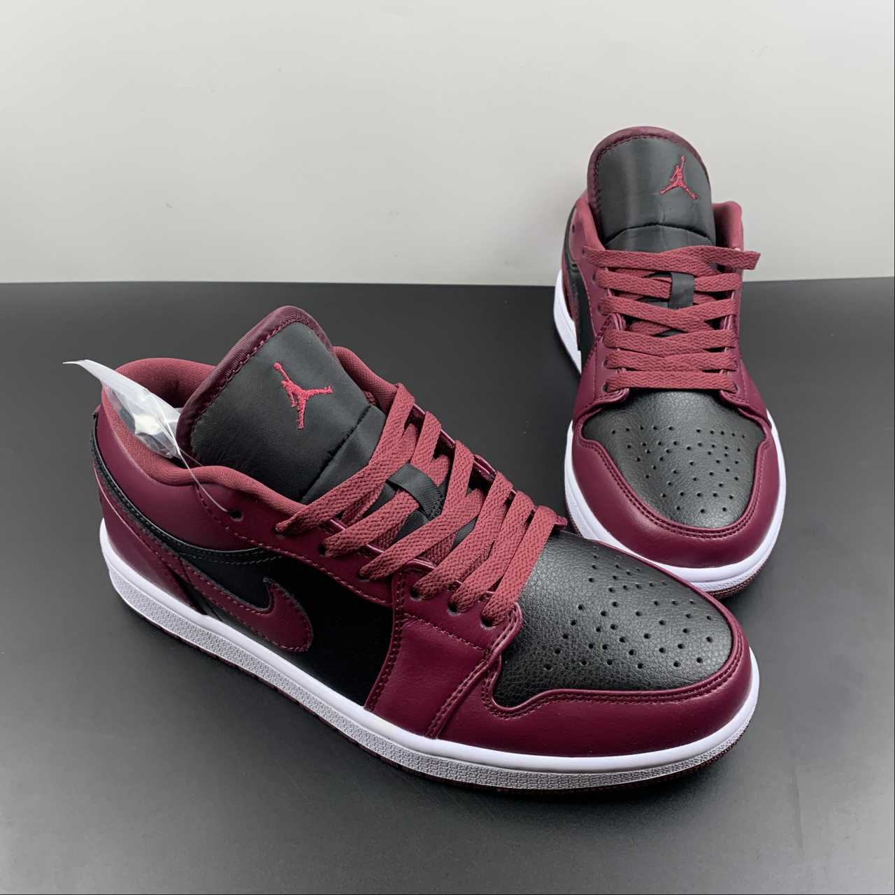 jordan-1-low-black-maroon-dc0774-006-4