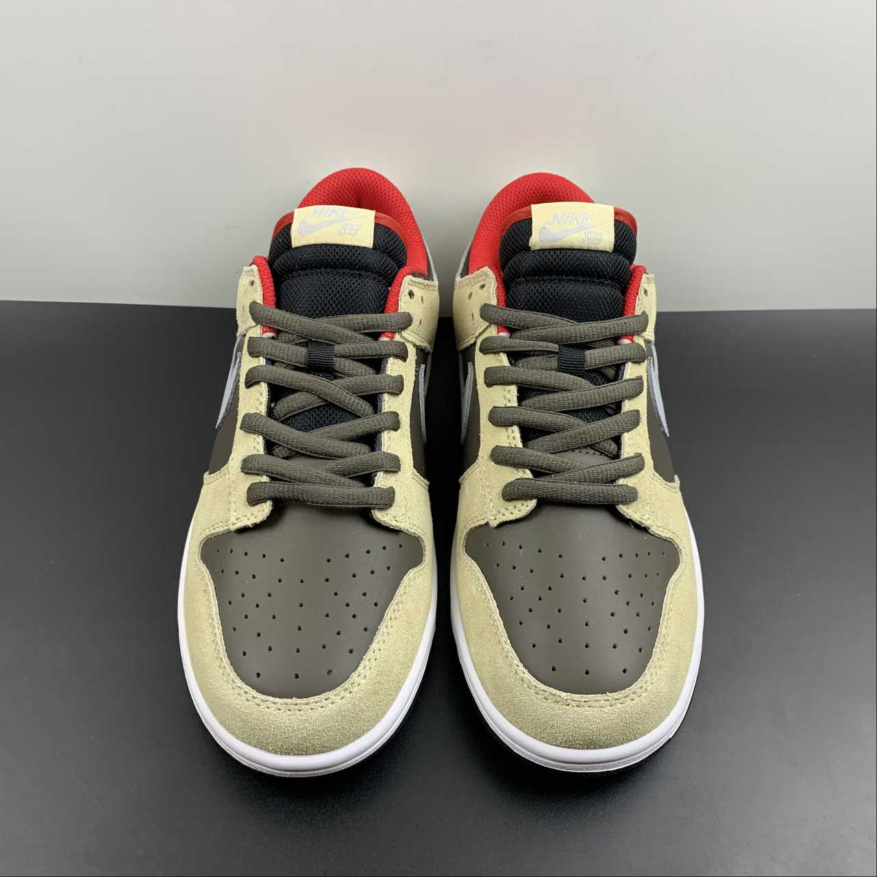 sb-dunk-low-dark-chocolate-metallic-silver-313170-203-3