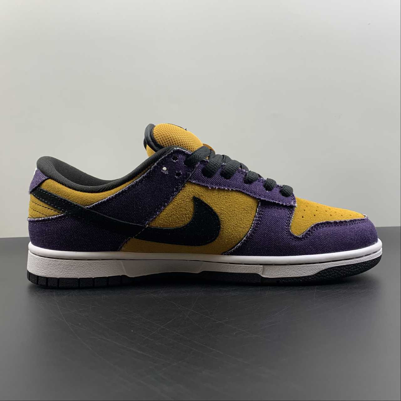 sb-dunk-low-goofy-boy-chutney-abyss-304292-751-1
