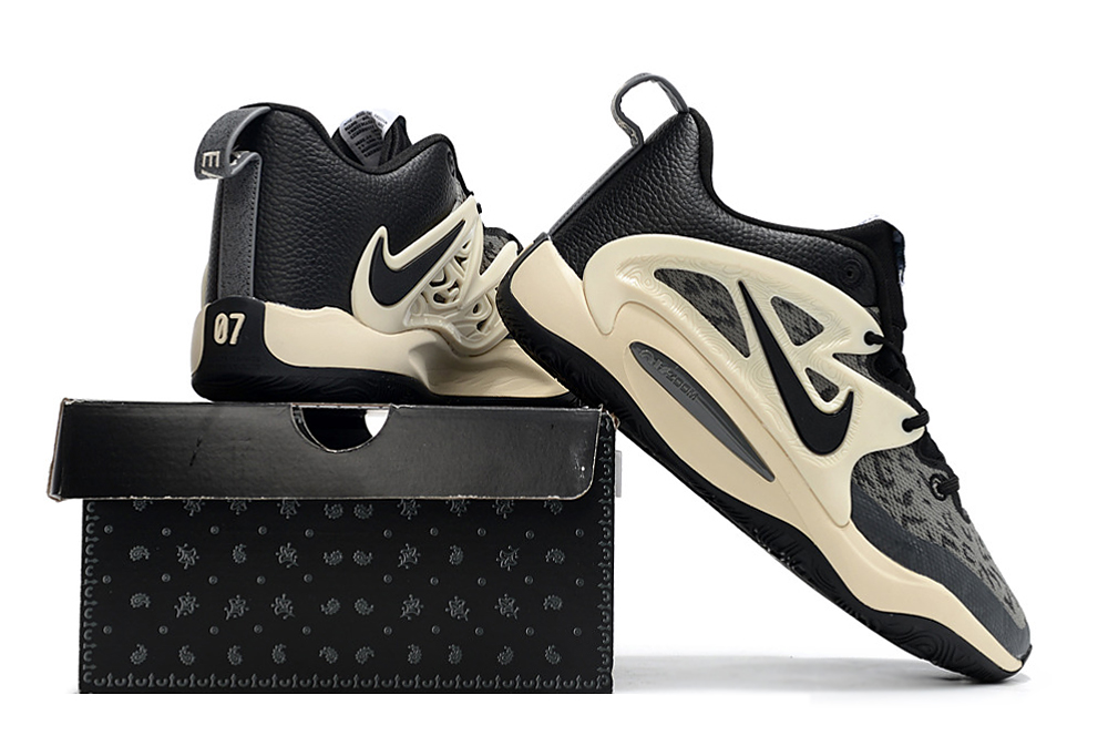 Nike-KD-15-50-Years-of-Hip-Hop-FJ1216-001-5