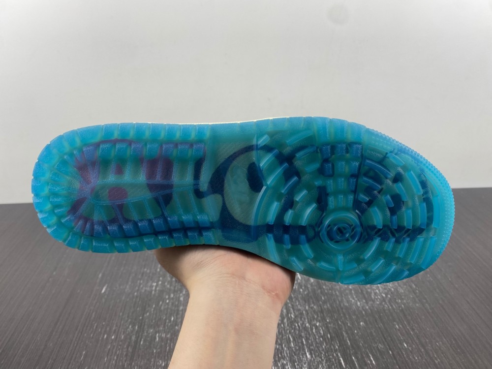 Michelle-Wie-West-x-Air-Jordan-1-High-Golf-Pebble-Beach-FV3565-100-9